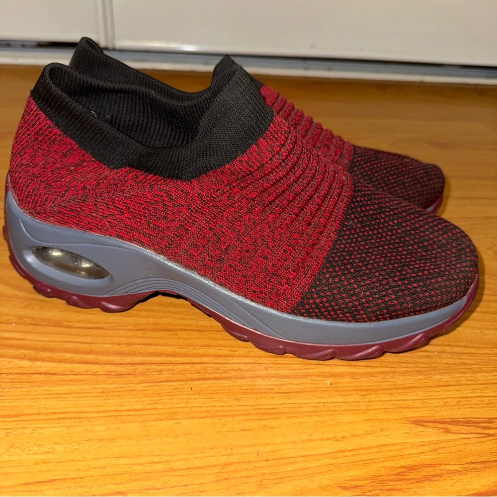 Memory Foam Comfortable Slip on Shoes S10